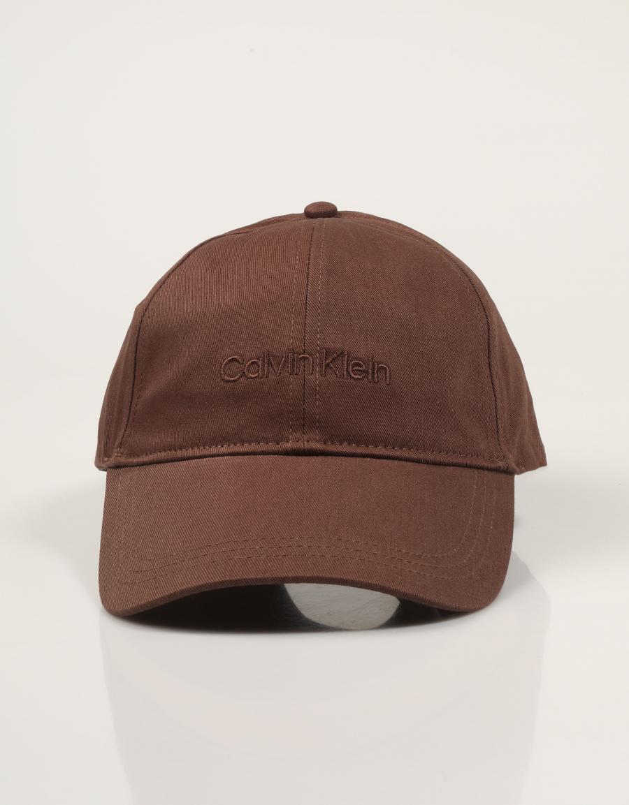 GORRA CALVIN KLEIN LOGO EMBROIDERY BASEBALL CAP ASI en color Marron