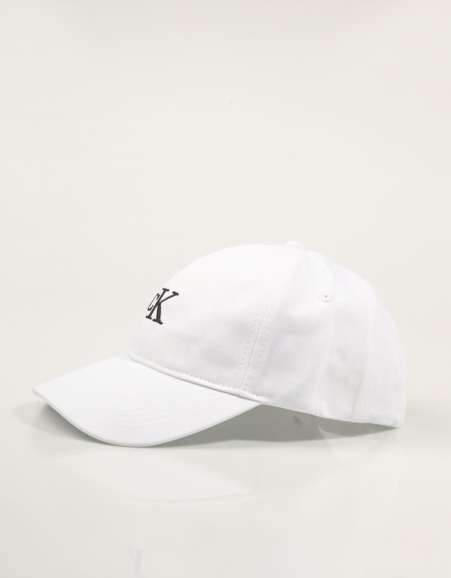 GORRA CALVIN KLEIN MONOGRAM EMBROIDERY BASEBALL CAP en color Blanco