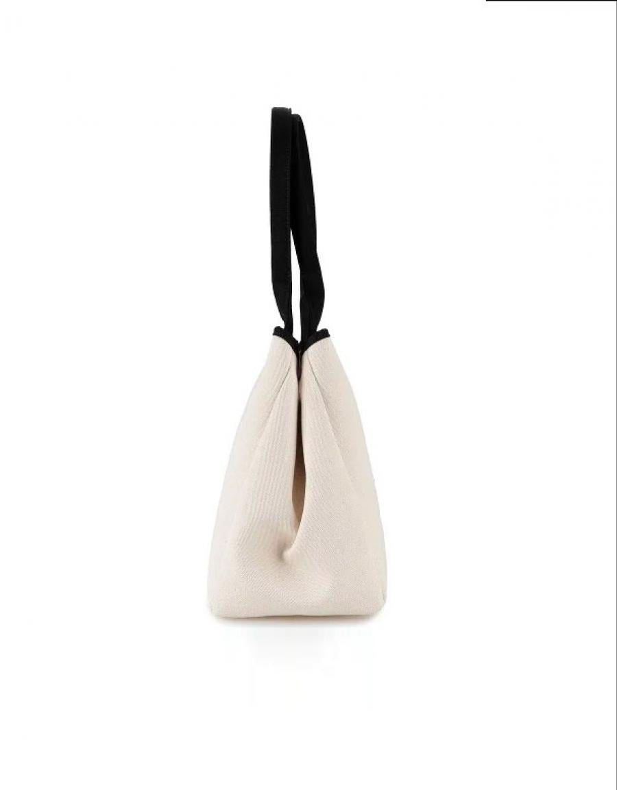 BOLSO KARL LAGERFELD K/RSG CONVERTIBLE TRAPEZE TOTE en color Blanco
