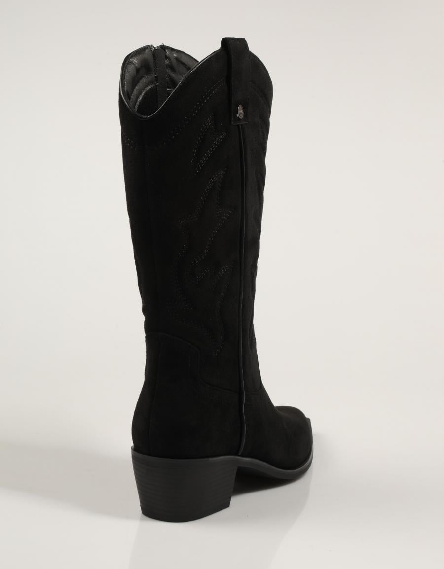 BOTAS XTI 144308 en color Negro