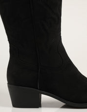 BOTAS XTI 144308 en color Negro