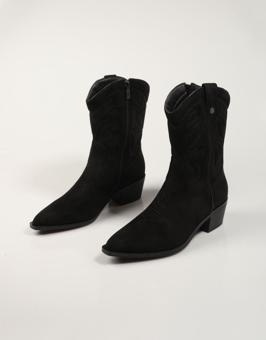 BOTAS XTI 144307 en color Negro