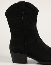 BOTAS XTI 144307 en color Negro