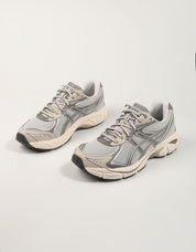 ZAPATILLAS ASICS GT 2160 en color Taupe