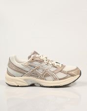 ZAPATILLAS ASICS GEL 1130 en color Beige