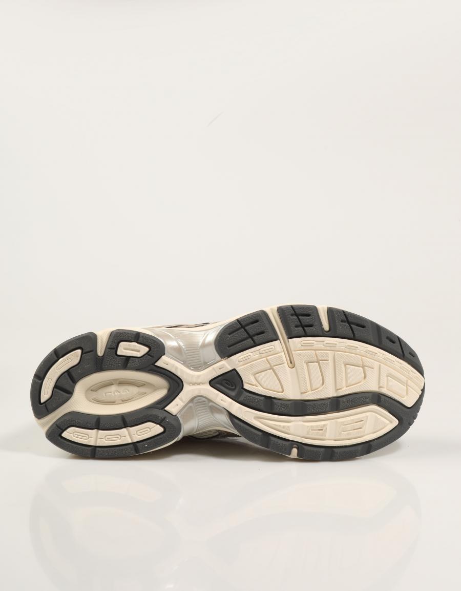 ZAPATILLAS ASICS GEL 1130 en color Beige