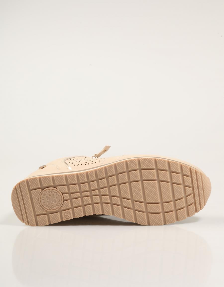 ZAPATILLAS XTI  en color Beige