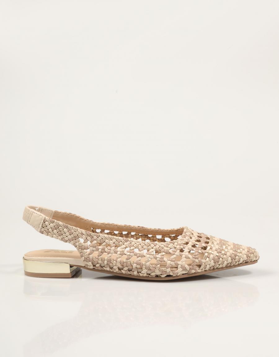 SANDALIAS XTI SLIM BACK BEIGE 1453000 en color Beige
