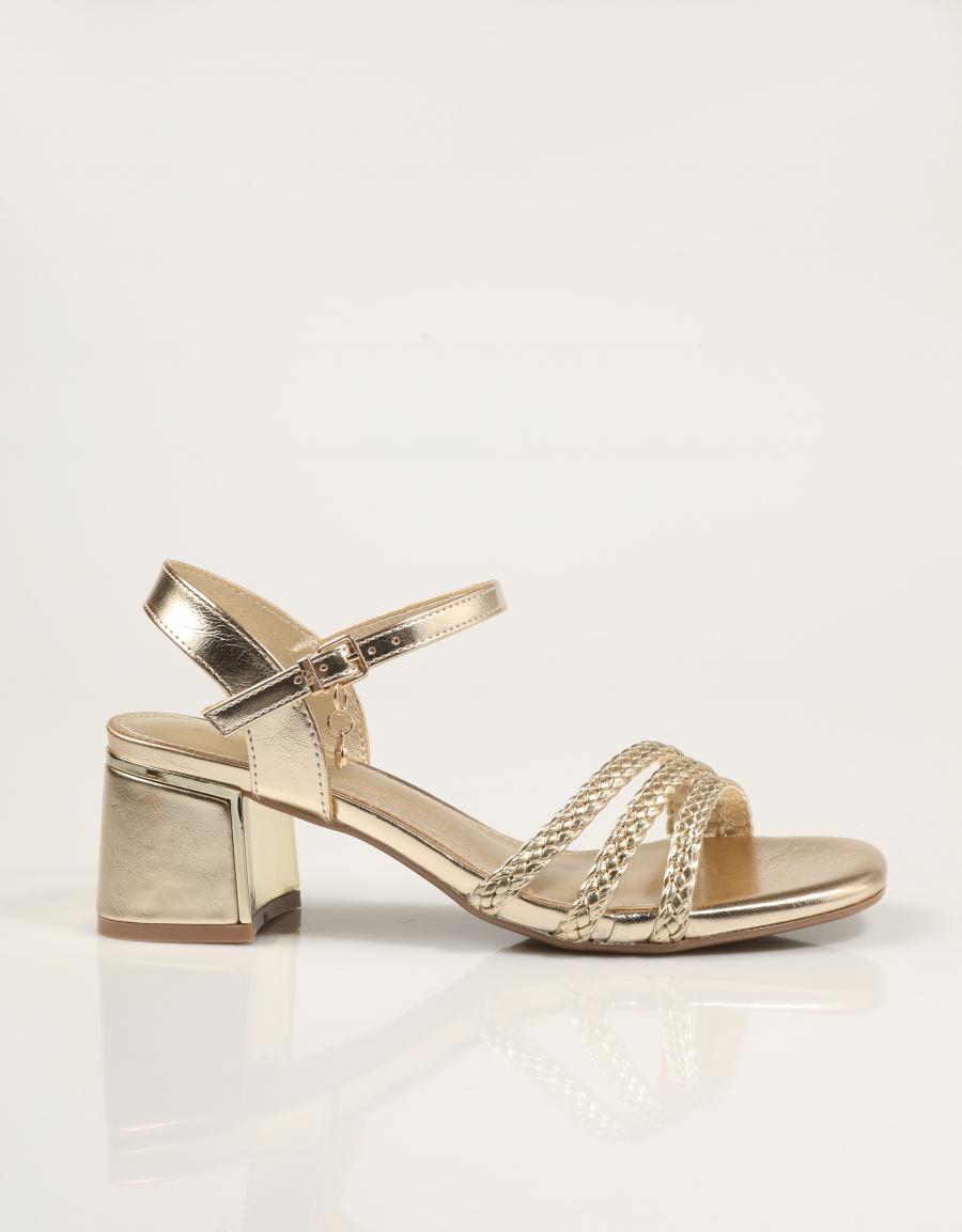 SANDALIAS XTI SANDALIA ORO 145439 en color Oro