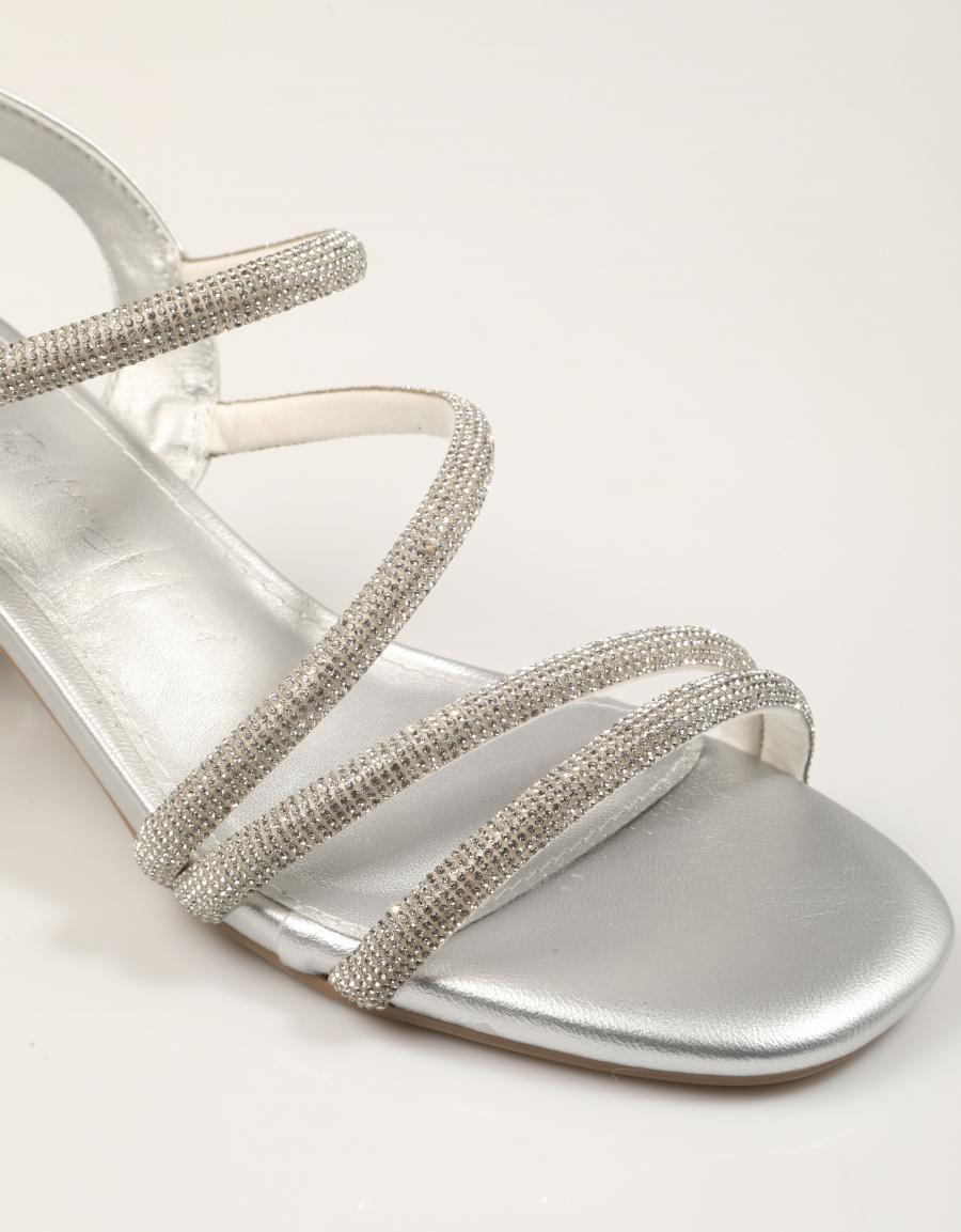 SANDALIAS XTI SANDALIA PLATA 145260 en color Plata