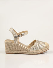 ESPARDEÑAS XTI CUÑA TRENZADO ORO en color Oro