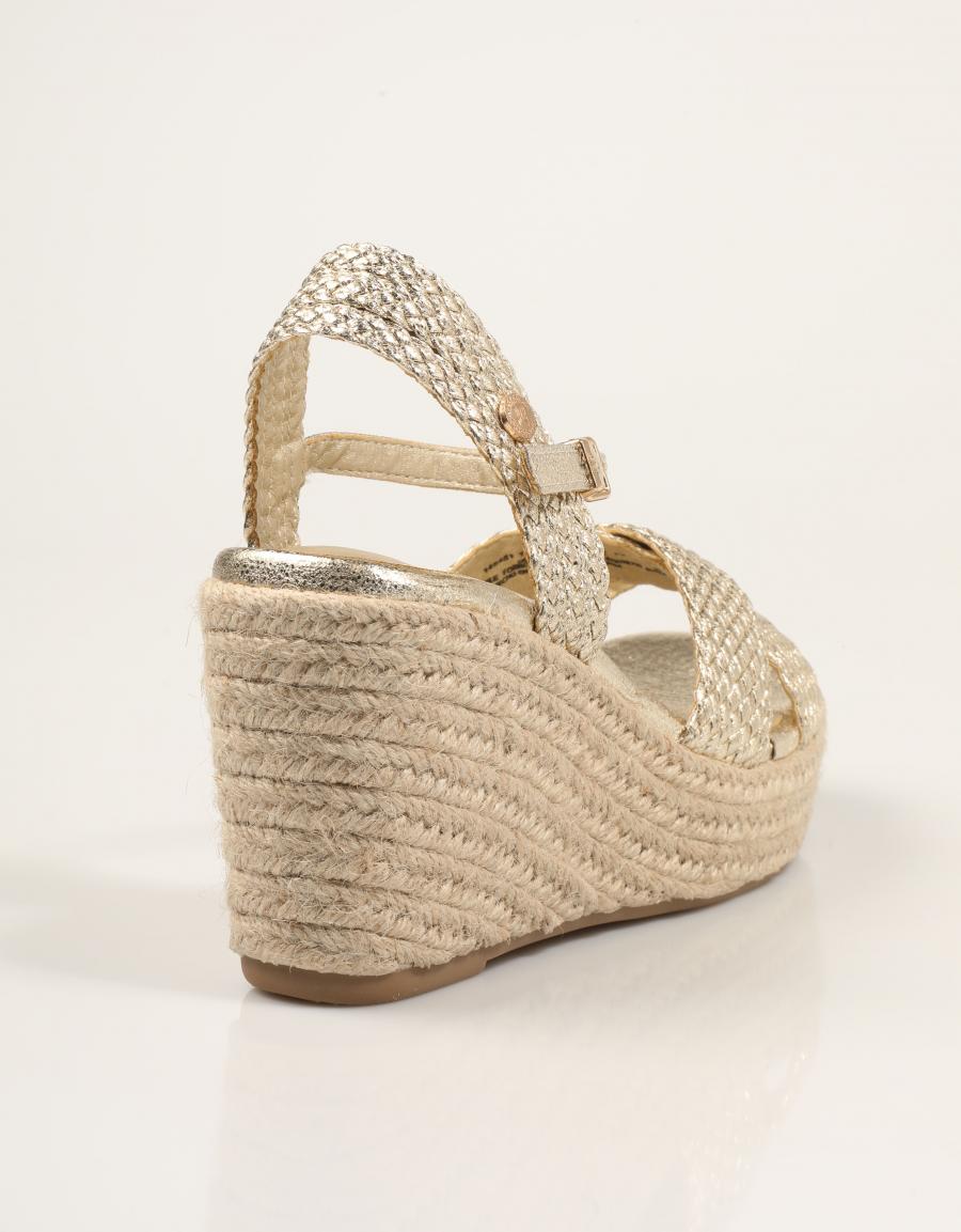 SANDALIAS XTI SANDALIA TEX ORO en color Oro