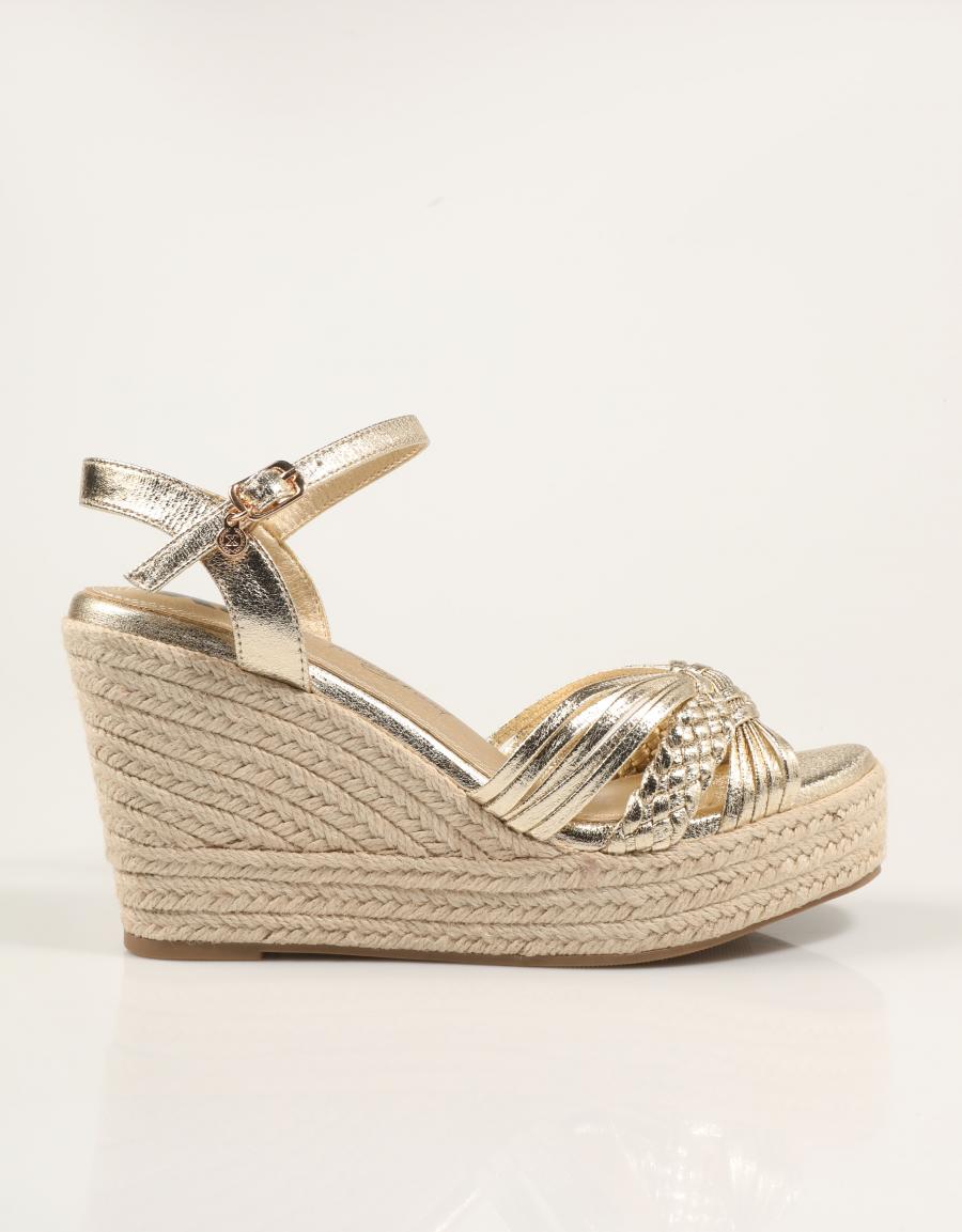 SANDALIAS XTI SANDALIA ORO en color Oro