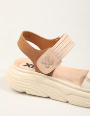 SANDALIAS XTI SANDALIA C BEIGE en color Beige