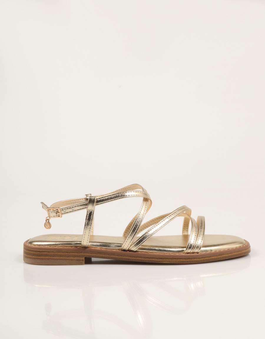 SANDALIAS XTI SANDALIA TIRAS ORO en color Oro