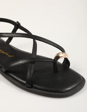 SANDALIAS XTI SANDALIA DEDO NEGRO en color Negro