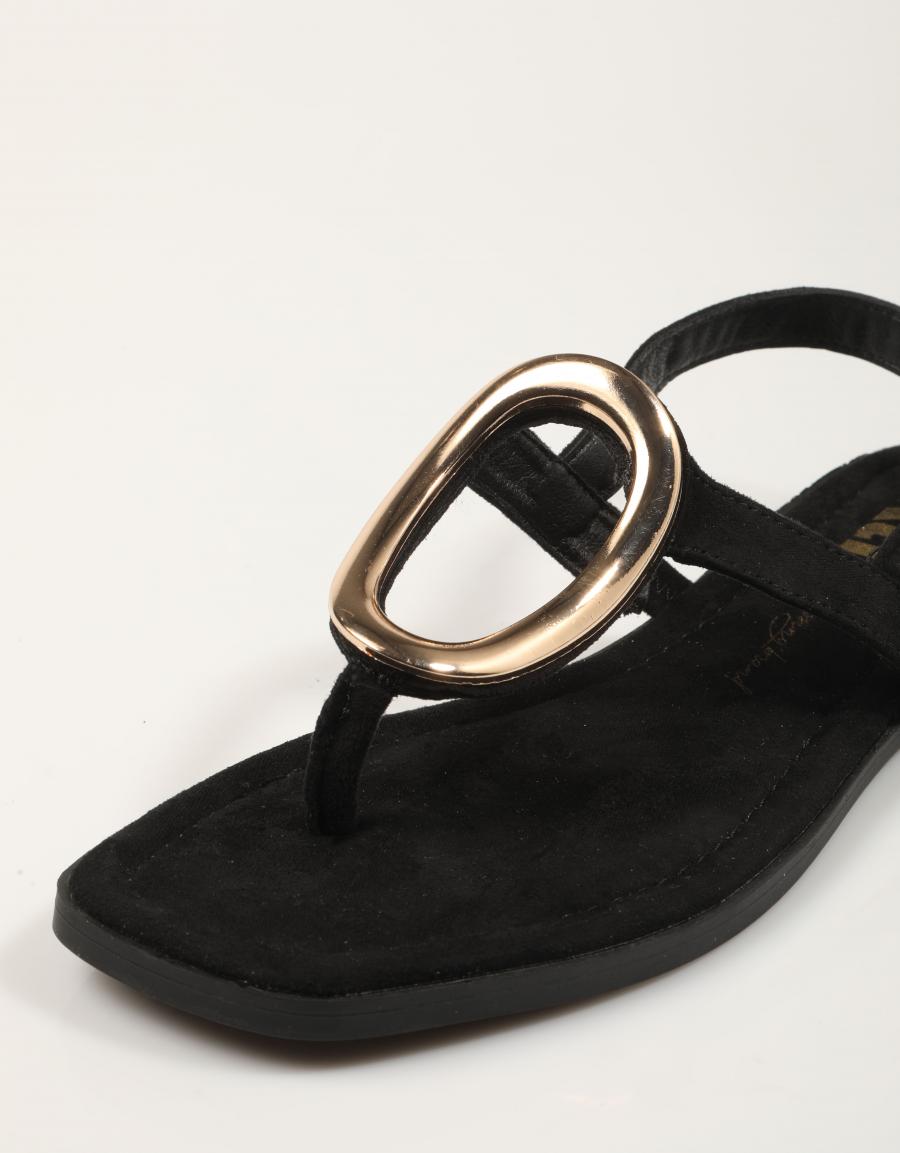 SANDALIAS XTI SANDALIA CHAPA NEGRO en color Negro