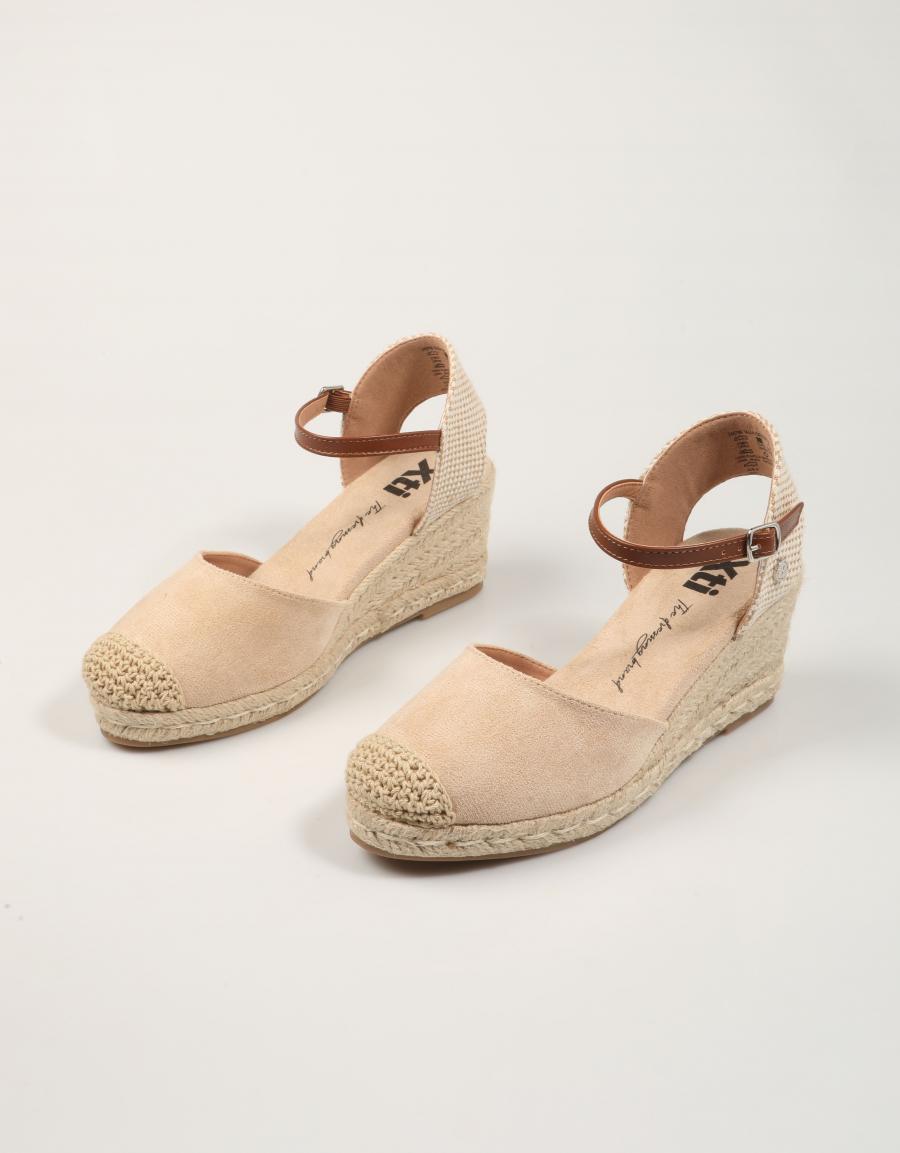 ESPARDEÑAS XTI VALENCIANA TEX ORO en color Oro