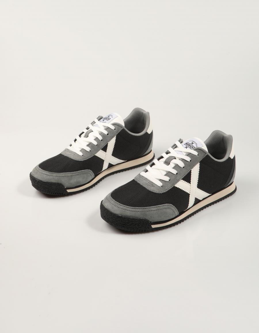 ZAPATILLAS MUNICH RIBER en color Negro