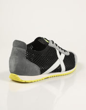 ZAPATILLAS MUNICH OSAKA en color Negro