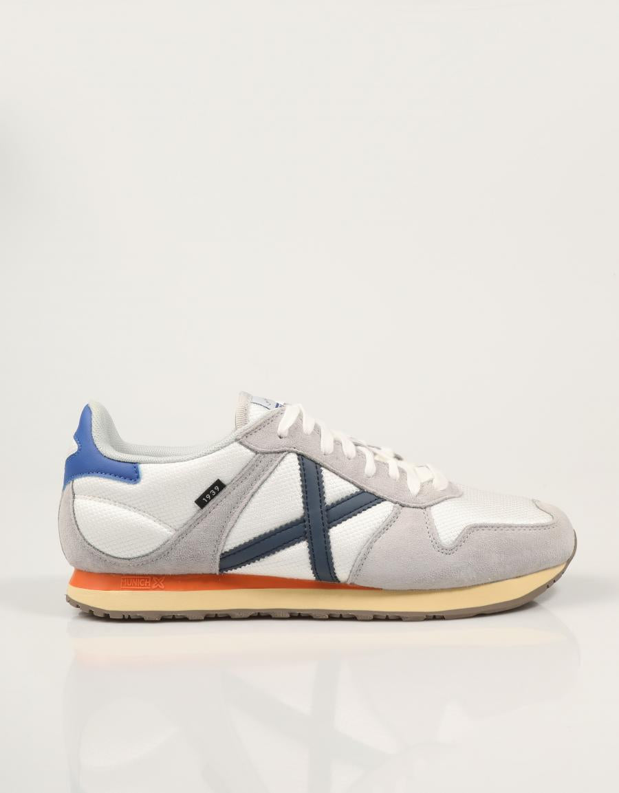 ZAPATILLAS MUNICH MASSANA CLASS en color Blanco