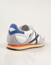 ZAPATILLAS MUNICH MASSANA CLASS en color Blanco