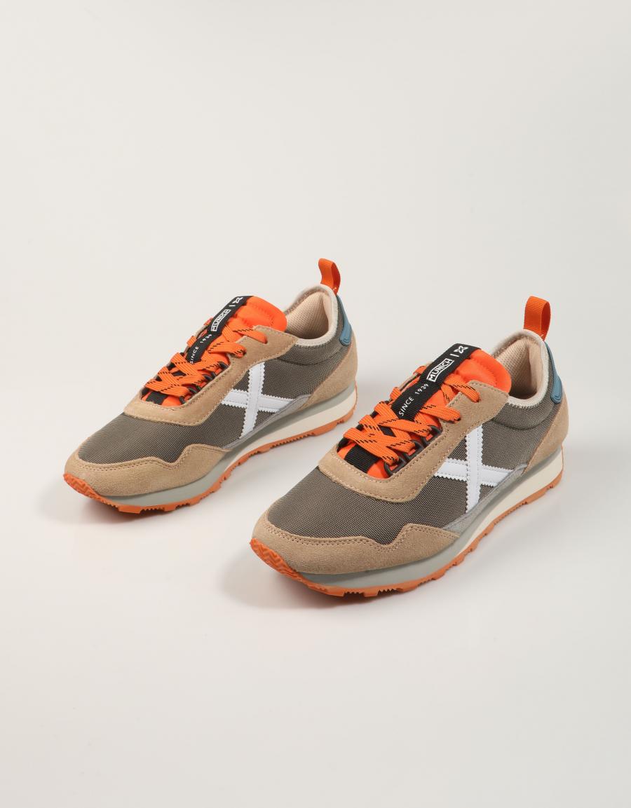 ZAPATILLAS MUNICH UM en color Kaki