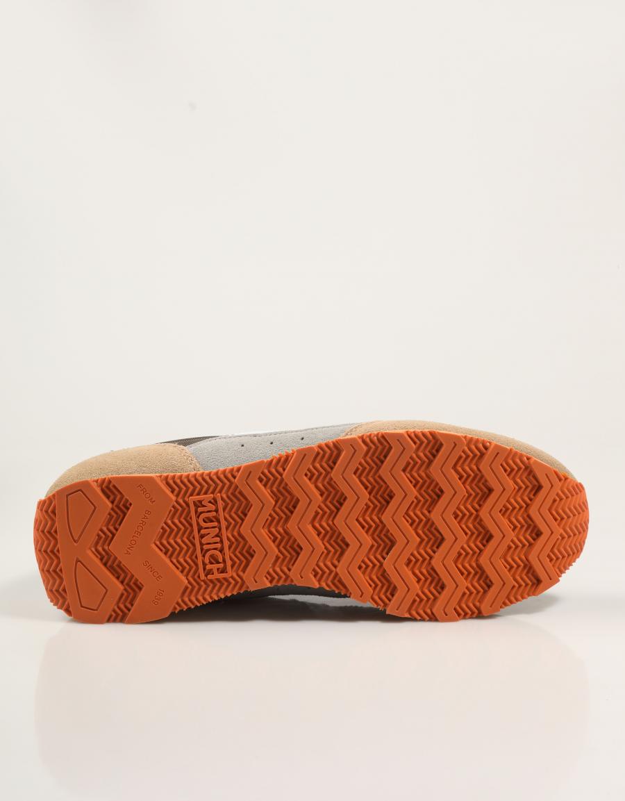 ZAPATILLAS MUNICH UM en color Kaki