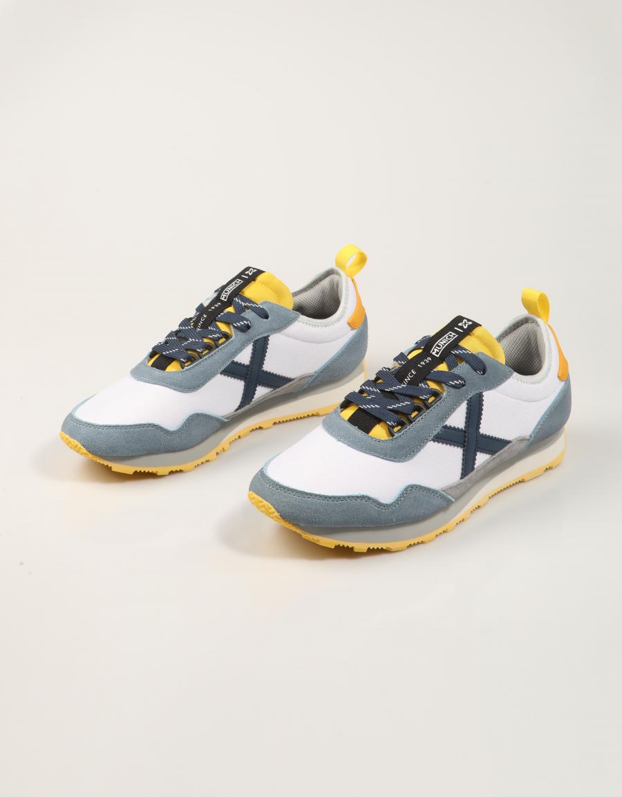 ZAPATILLAS MUNICH UM en color Blanco