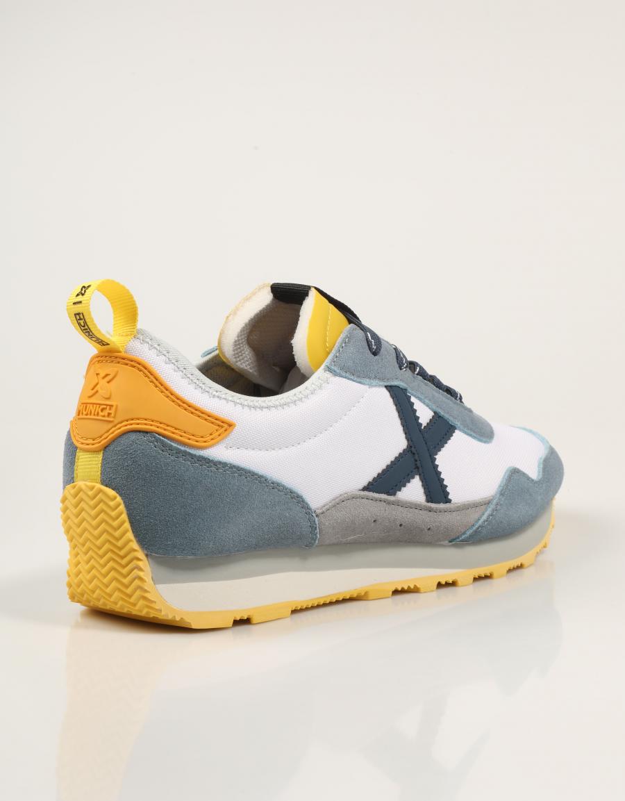 ZAPATILLAS MUNICH UM en color Blanco