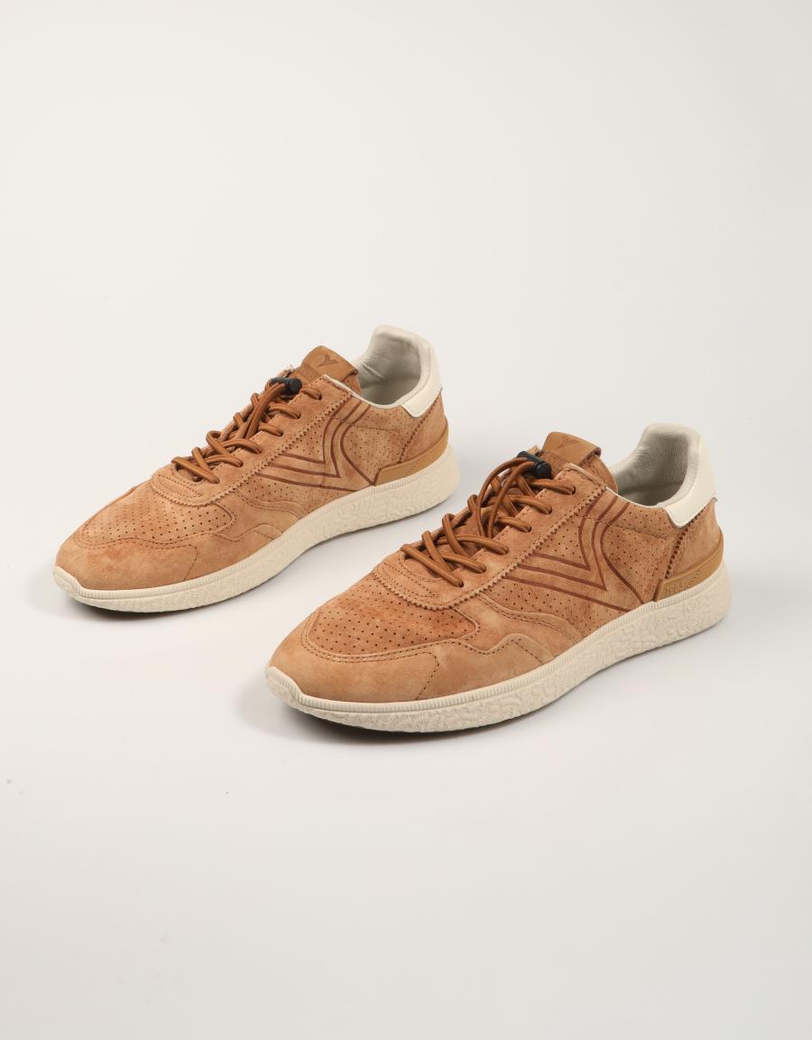 ZAPATILLAS VICTORIA 8805104 en color Beige