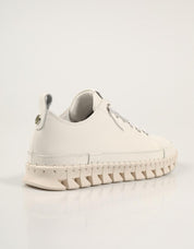 ZAPATILLAS CARMELA  en color Blanco