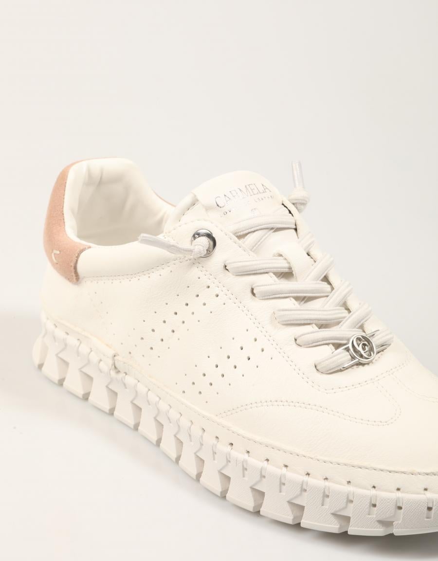 ZAPATILLAS CARMELA  en color Blanco