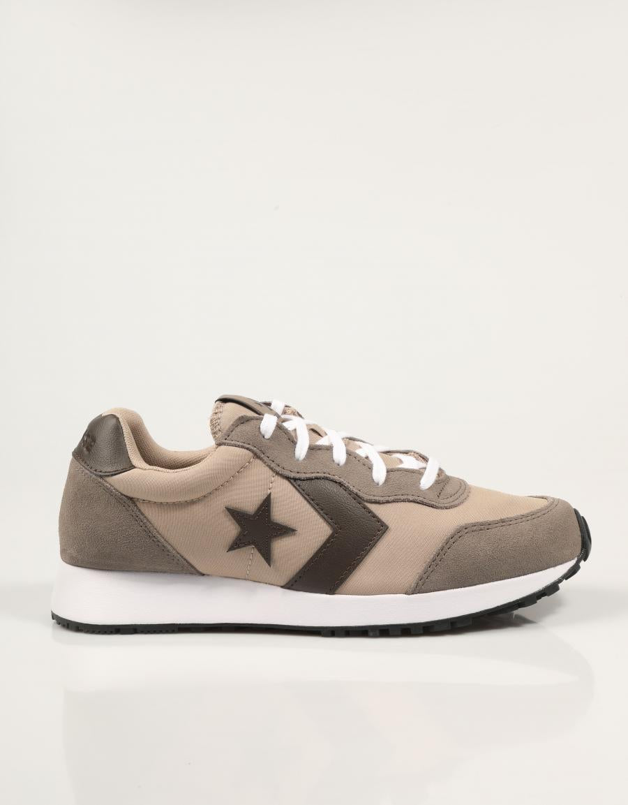 ZAPATILLAS CONVERSE OMEGA TRAINER en color Marron