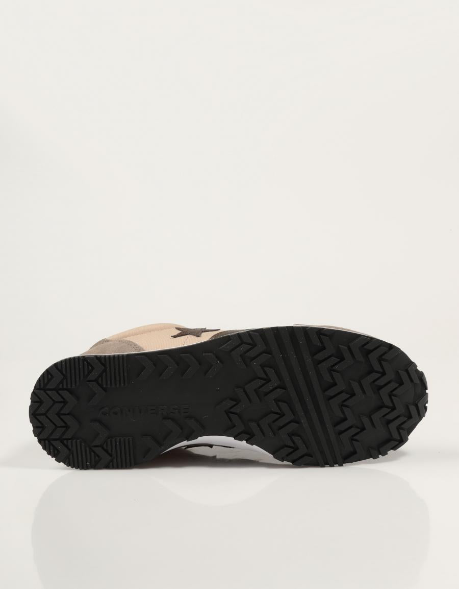 ZAPATILLAS CONVERSE OMEGA TRAINER en color Marron