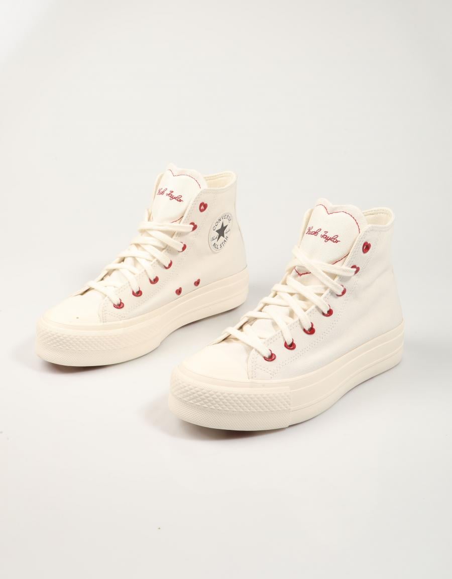 ZAPATILLAS CONVERSE CHUCK TAYLOR ALL STAR LIFT en color Blanco