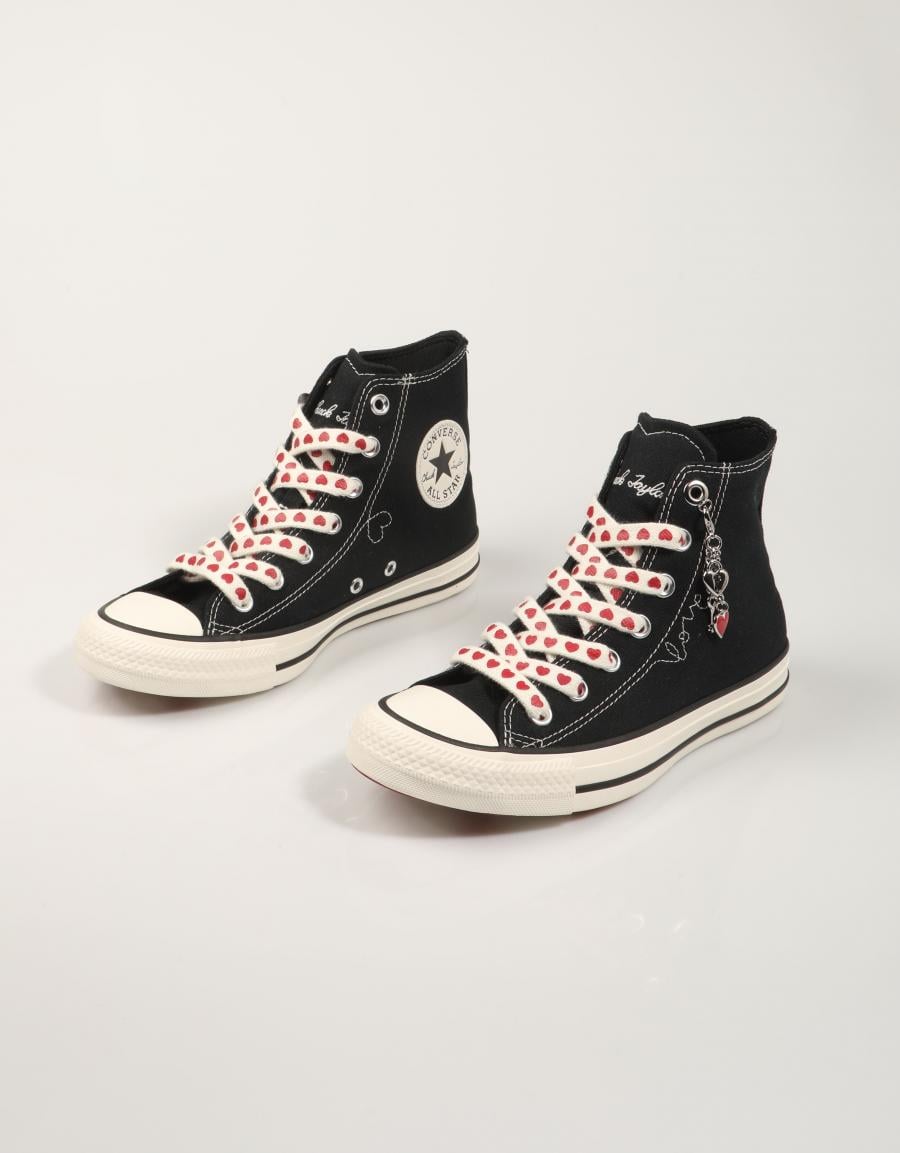ZAPATILLAS CONVERSE CHUCK TAYLOR ALL STAR en color Negro