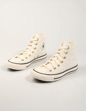 ZAPATILLAS CONVERSE CHUCK TAYLOR ALL STAR en color Beige