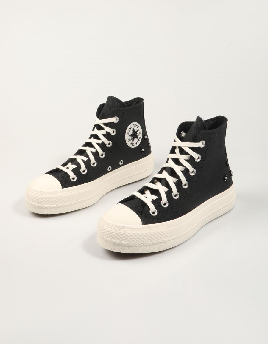 ZAPATILLAS CONVERSE CHUCK TAYLOR ALL STAR LIFT en color Negro