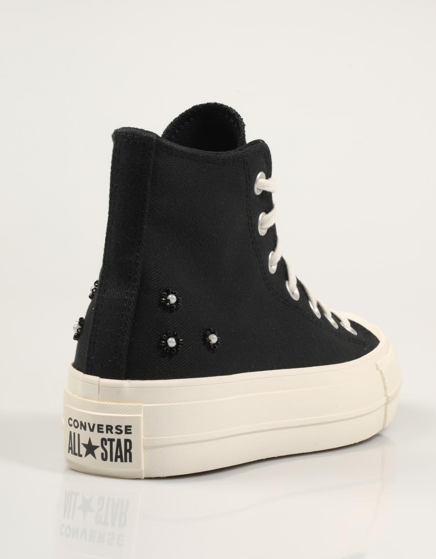 ZAPATILLAS CONVERSE CHUCK TAYLOR ALL STAR LIFT en color Negro