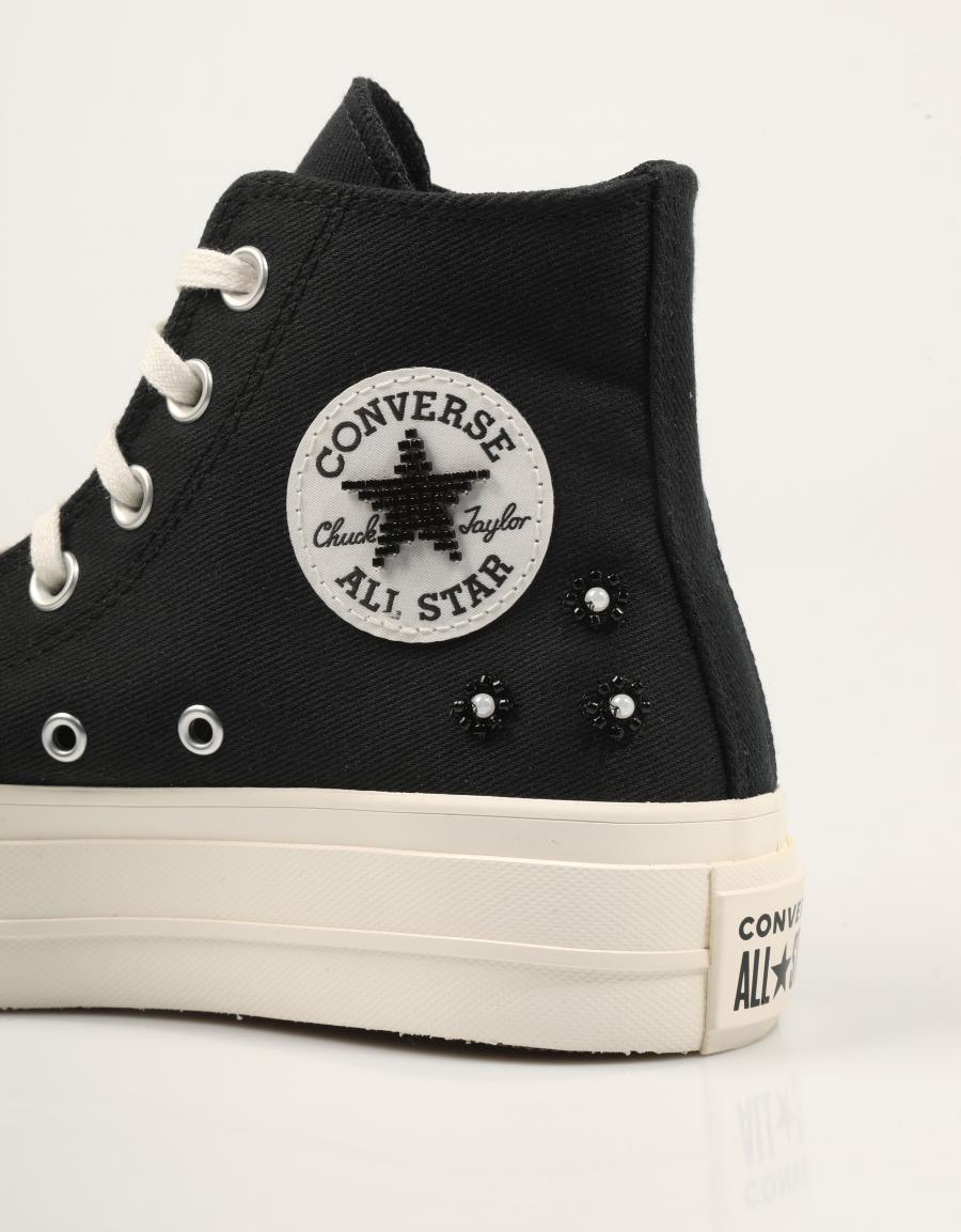 ZAPATILLAS CONVERSE CHUCK TAYLOR ALL STAR LIFT en color Negro