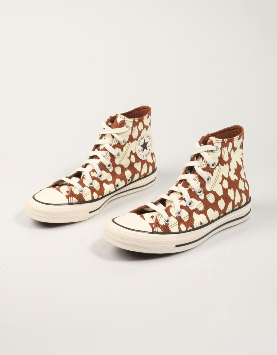 ZAPATILLAS CONVERSE CHUCK TAYLOR ALL STAR en color Multicolor