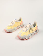 ZAPATILLAS DUUO SENSEI MOON en color Amarillo