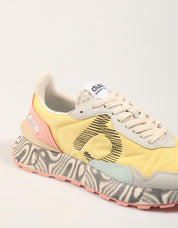 ZAPATILLAS DUUO SENSEI MOON en color Amarillo