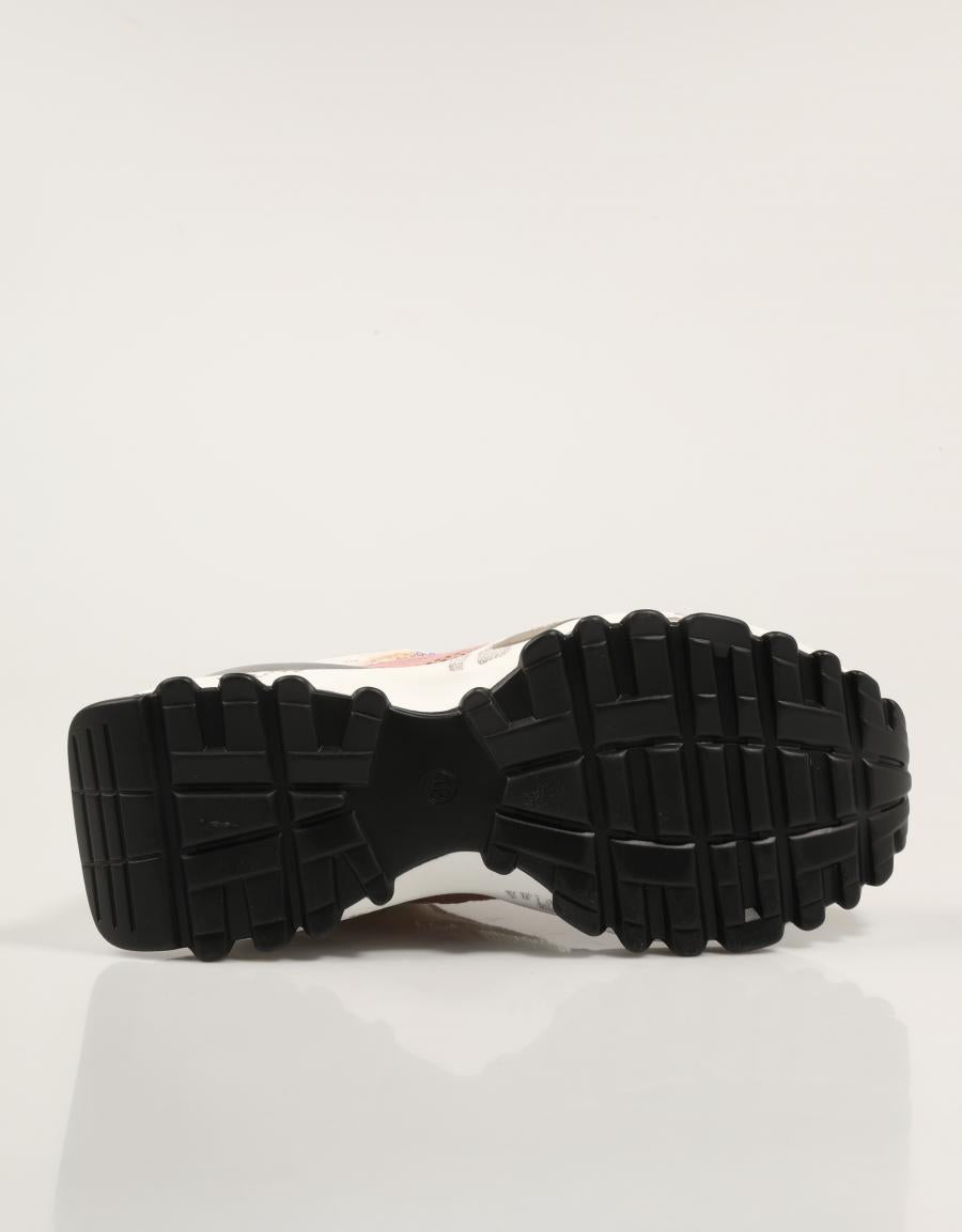 ZAPATILLAS EXE  en color Multicolor