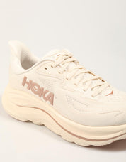 ZAPATILLAS HOKA CLIFTON 10 en color Beige