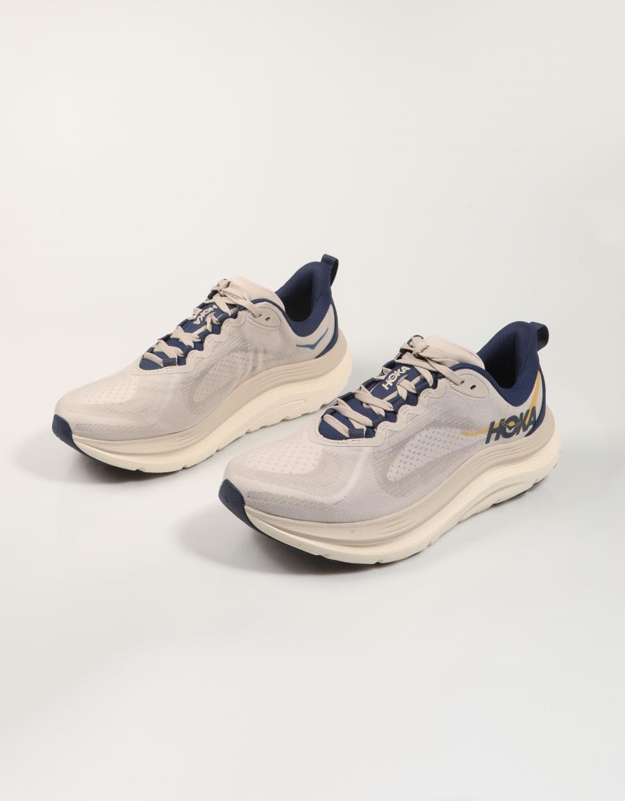 ZAPATILLAS HOKA KAWANA 3 en color Beige