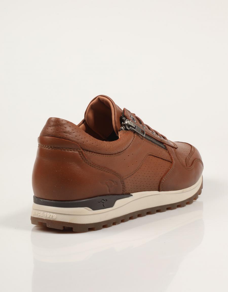 ZAPATILLAS KANGAROOS  en color Cuero