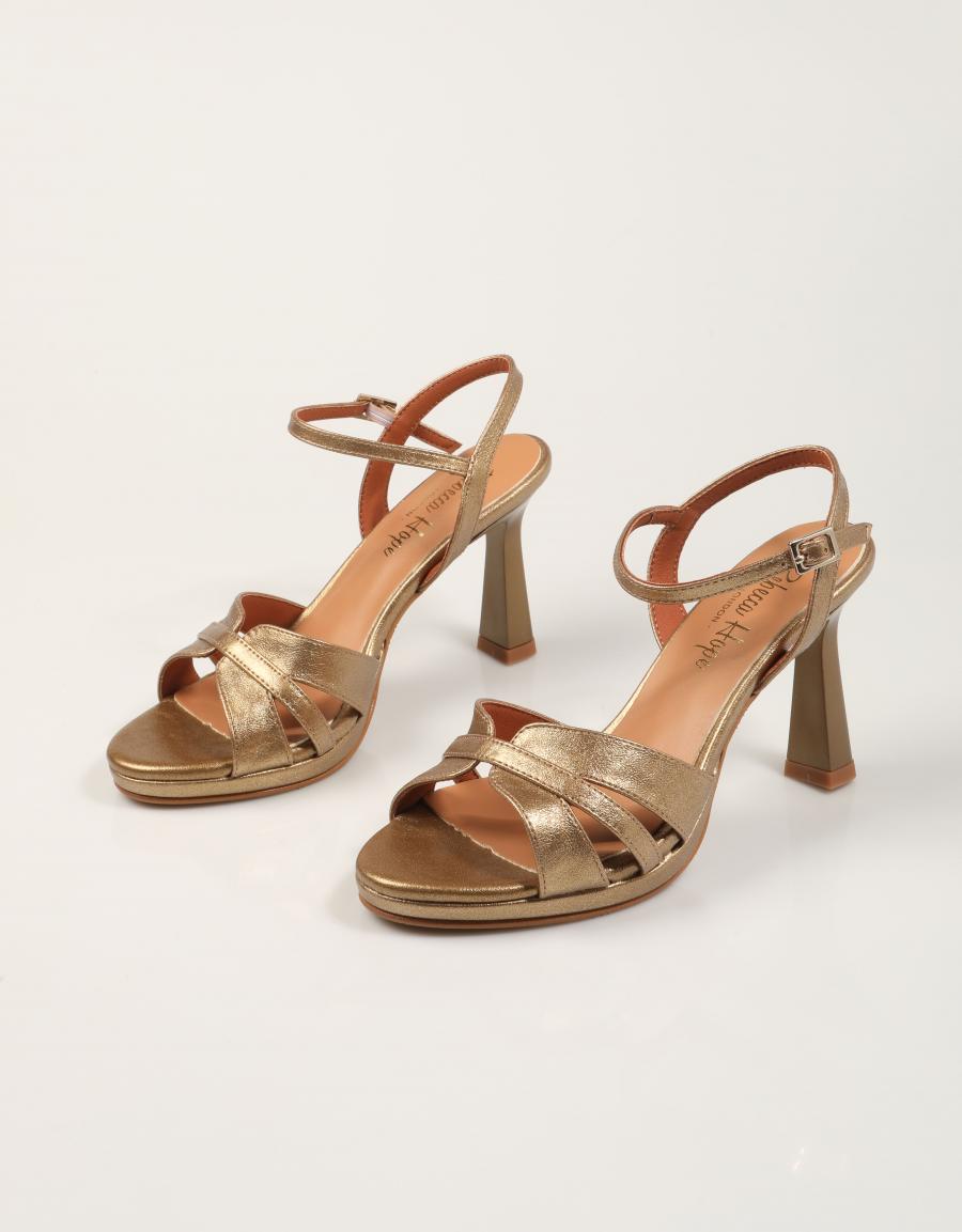 SANDALIAS REBECCA HOPE SANDALIA ORO en color Oro