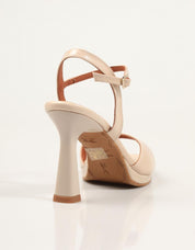 SANDALIAS REBECCA HOPE SANDALIA SAHARA en color Beige